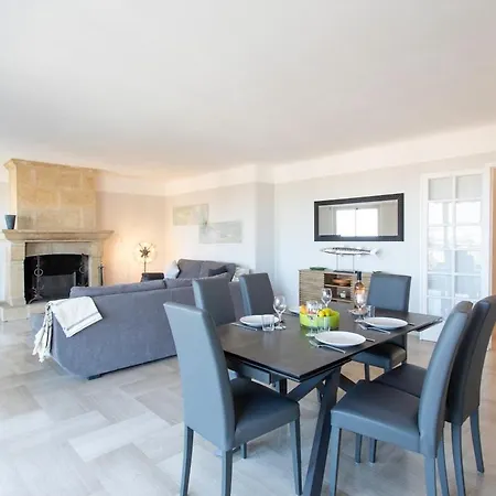 Superb Floor, Sea And Mountain View Daire