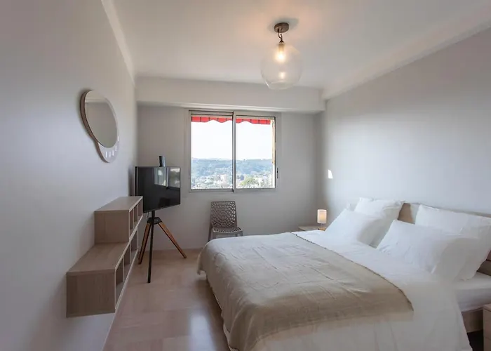 Superb Floor, Sea And Mountain View * Antibes