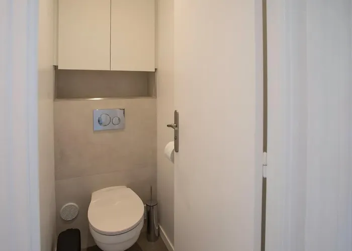 Superb Floor, Sea And Mountain View Apartment Antibes