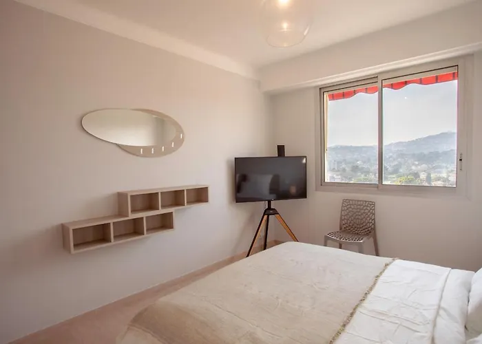 Superb Floor, Sea And Mountain View * Antibes